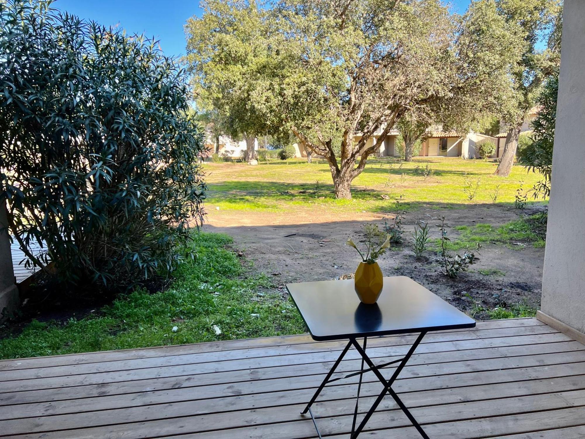 Fiori Di Cala Rossa Residence Hoteliere ليسي المظهر الخارجي الصورة