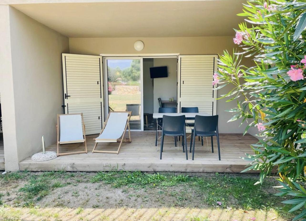 Fiori Di Cala Rossa Residence Hoteliere ليسي المظهر الخارجي الصورة