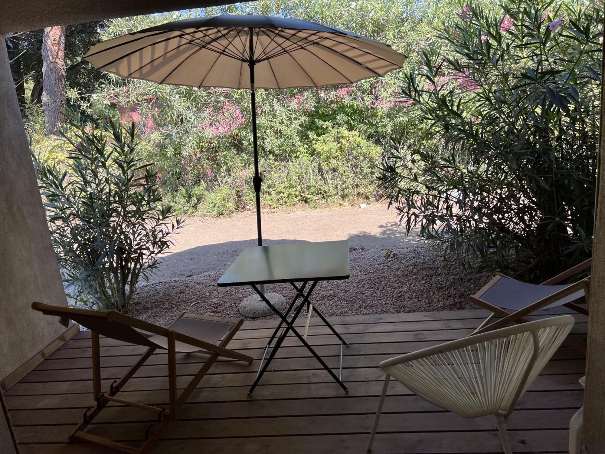 Fiori Di Cala Rossa Residence Hoteliere ليسي المظهر الخارجي الصورة