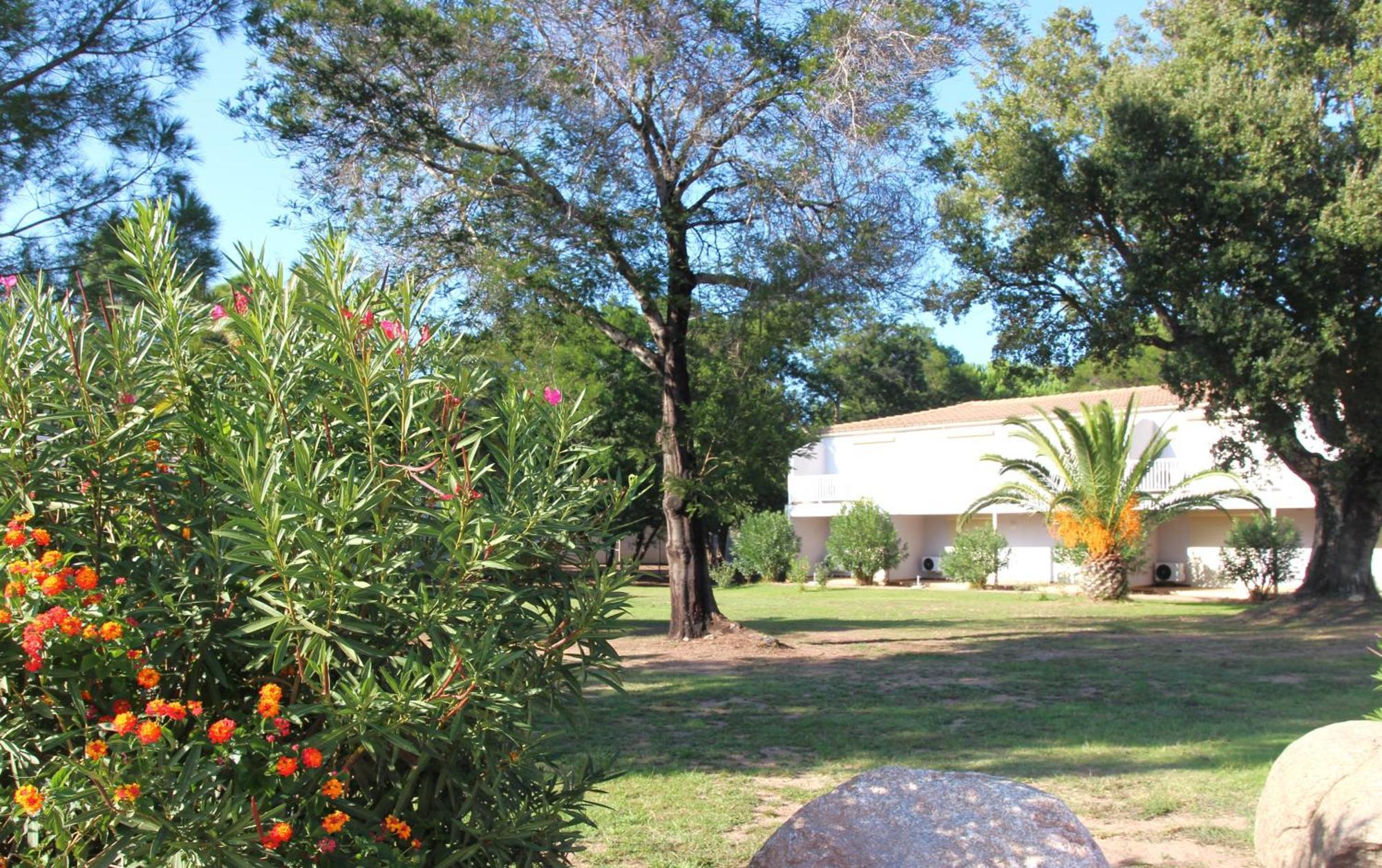 Fiori Di Cala Rossa Residence Hoteliere ليسي المظهر الخارجي الصورة